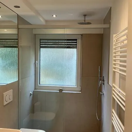 Apartamento Zentrale, Ruhige Und Wunderschone Fur 4p Mönchengladbach