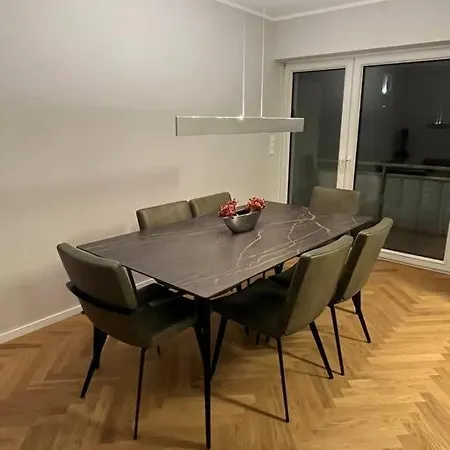 Zentrale, Ruhige Und Wunderschone Fur 4p Apartamento *